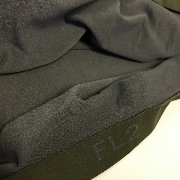 Priced to Sell ❗️ Fabletics FL2 Seamless Tee - Picture 5 of 6